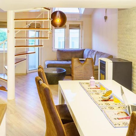 Centrally Located Apartment In 瓦爾納 外观 照片