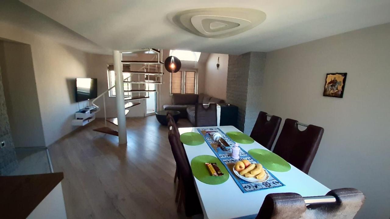 Centrally Located Apartment In 瓦爾納 外观 照片