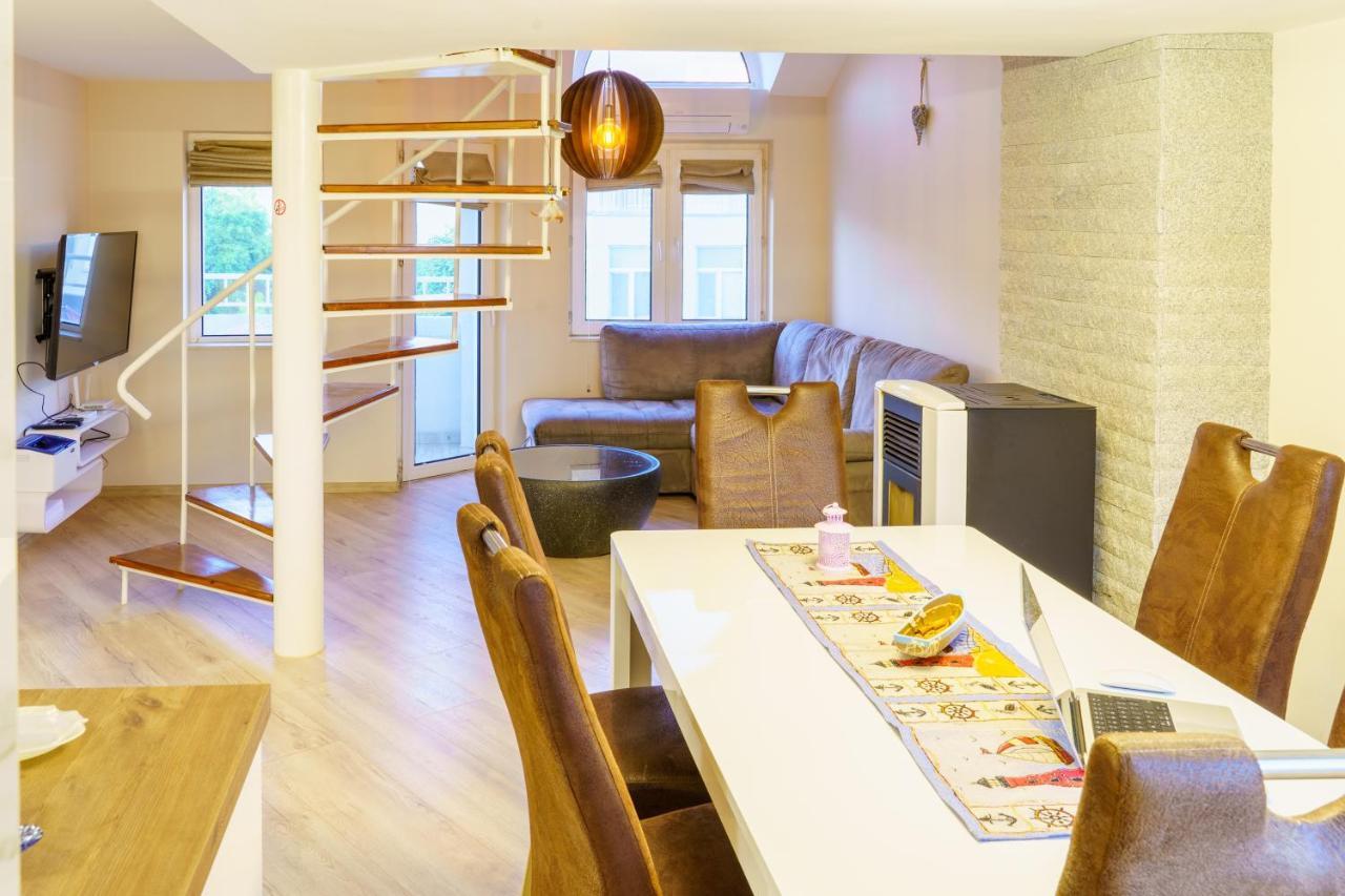 Centrally Located Apartment In 瓦爾納 外观 照片
